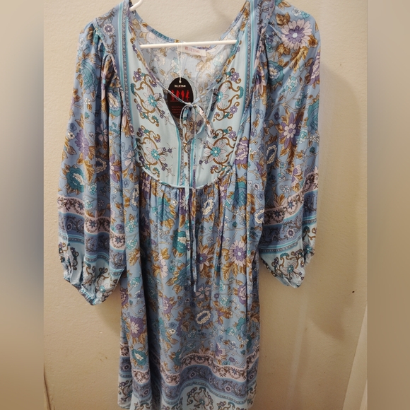 Bluetime Elegant Floral Long Sleeve Dress in Blue - Picture 2 of 7